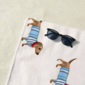 Personalized Preppy Cute Dachshund Dog Pattern ビーチタオル (インサイチュ)