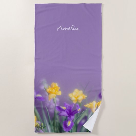 Personalized Purple and Yellow Iris Flowers  ビーチタオル (正面)