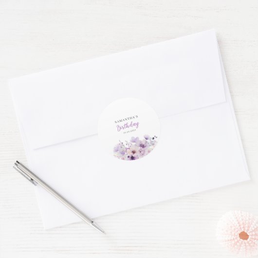 Personalized Purple Floral Birthday  ラウンドシール (封筒)