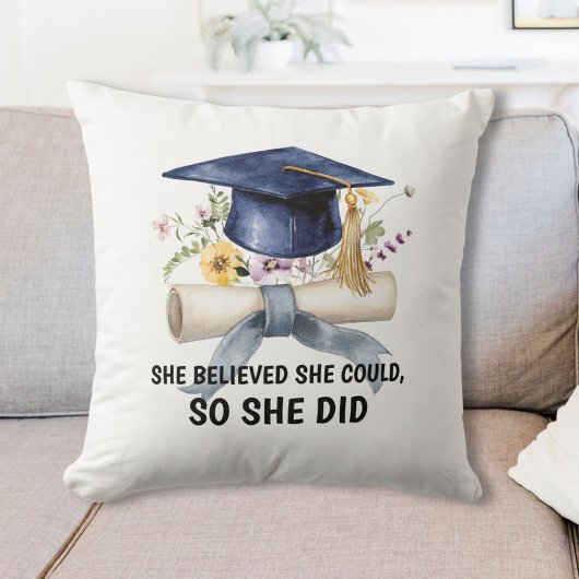 Personalized Quote and Name Floral Graduation クッション