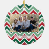 Personalized Red Green Chevron Christmas Photo セラミックオーナメント (裏面)