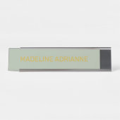 Personalized Sage & Gold Modern Desk Name Plate デスクネームプレート (正面)