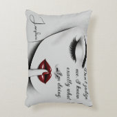Personalized Sassy Quote Red Lips Beauty Glam Chic アクセントクッション (正面(垂直))
