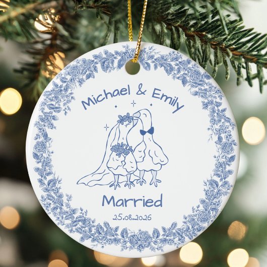 Personalized Silly Goose Married Cute Blue Wedding セラミックオーナメント