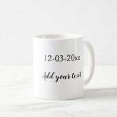 personalized simple minimal add your name red hear コーヒーマグカップ (正面右)