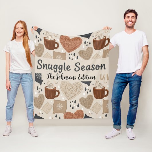 Personalized Snuggle Season Family Name フリースブランケット (インサイチュ)