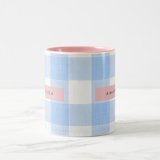 Personalized Soft Pastel Sky Blue Gingham  ツートーンマグカップ (中央)