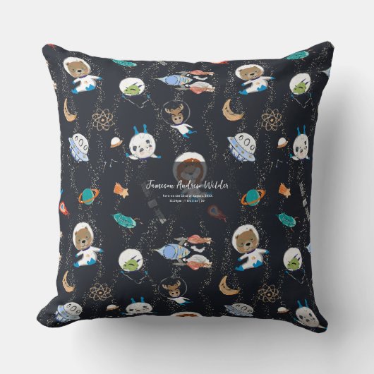 Personalized Space Animals Throw Pillow クッション (正面)
