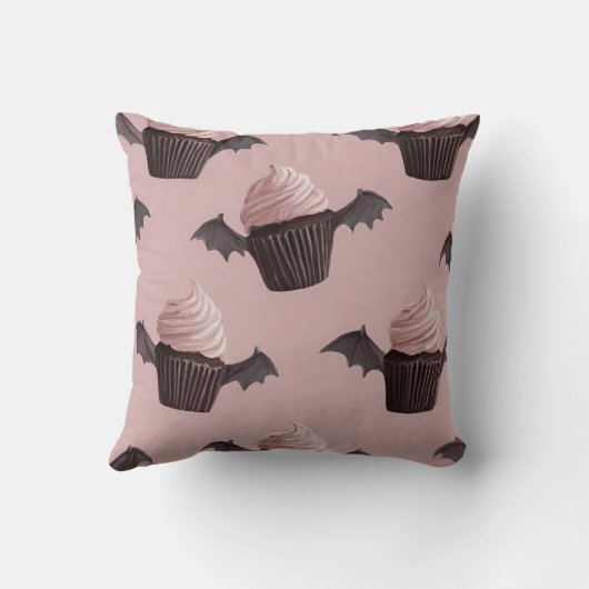 Personalized Spooky Cute Bat Cupcake Pattern クッション (裏面)