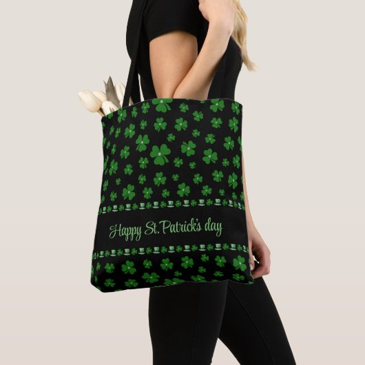 Personalized St. Patrick’s Day Shamrock on Black トートバッグ (クローズアップ)