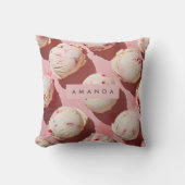 Personalized Strawberry Cream Swirl Aesthetic クッション (正面)