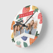 Personalized Summer Colorful Strawberry Pattern ラウンド壁時計 (傾斜)