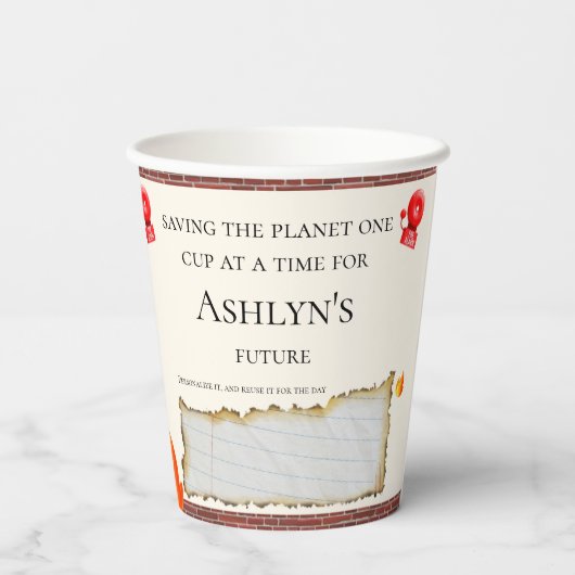 Personalized Sustainable Kawaii Girl Firefighter 紙コップ (裏面)