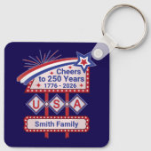 Personalized USA 250–Patriotic Retro Marquee キーホルダー (裏面)