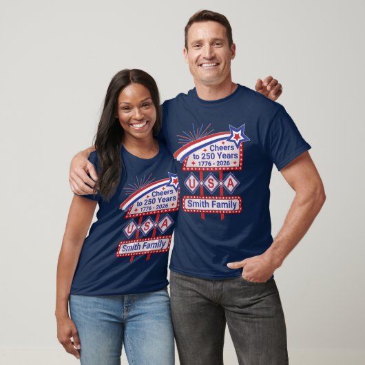 Personalized USA 250–Patriotic Retro Marquee Tシャツ (ユニセックス)
