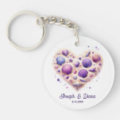 Personalized Valentine Anniversary Seashell Heart キーホルダー (正面)