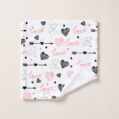Personalized Valentine Bath Towel Pink Black Heart バスタオルセット (ウォッシュタオル)