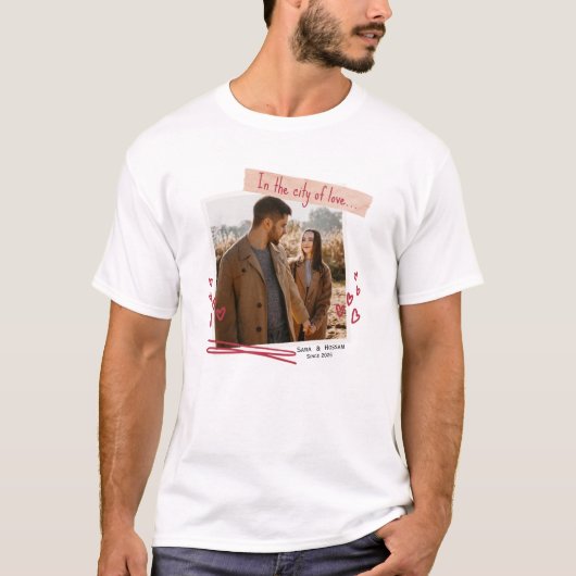 Personalized Valentine T-Shirt with Photo & Names Tシャツ (正面)