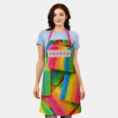 Personalized Vibrant Rainbow Candy Stripe  エプロン (着用した状態)