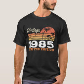 Personalized Vintage Birthday  Tシャツ (正面)
