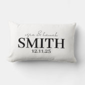 Personalized Wedding Pillow, Last Name & Date ランバークッション (正面)