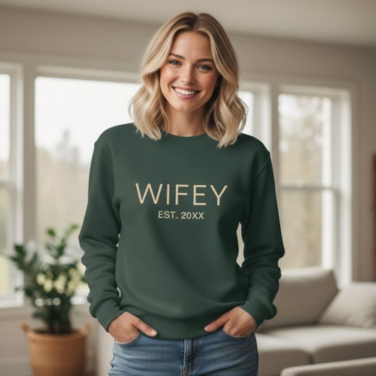 Personalized Wifey Sweatshirt スウェットシャツ