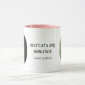 Personalized with Mimo & Bella Best Cat & Dog Mom  マグカップ (中央)