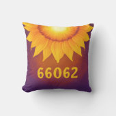 Personalized Zip Code and Sunflower Outdoor Pillow アウトドアクッション (正面)