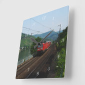 Personenzug in St. Aldegund スクエア壁時計 (傾斜)