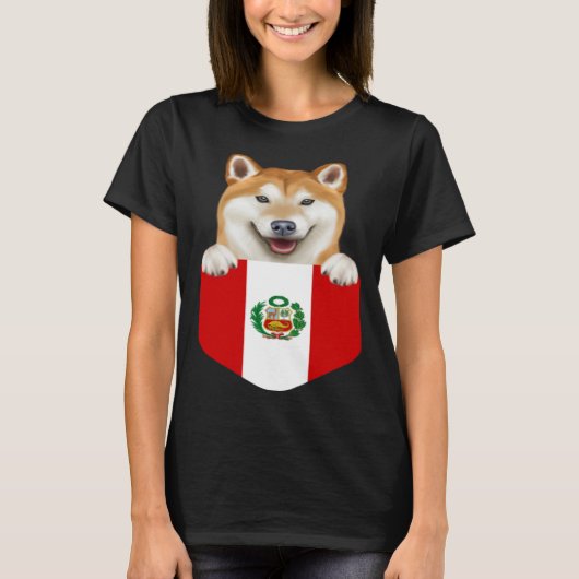 Peru Flag Shiba Inu Dog In Pocket Tシャツ (正面)