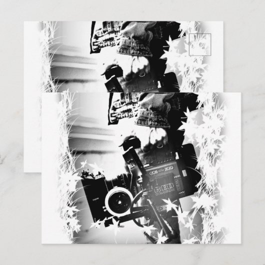 Pessoa Segurando uma câmera dslr Preta ポストカード (正面/裏面)