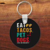 Pet Dogs Eat Tacos Wigglebutts Dog Funny Quote Say キーホルダー (正面)