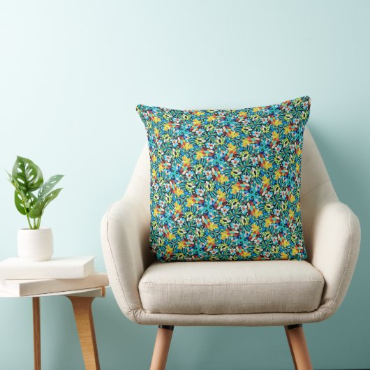 Petal Party Pattern Throw Pillow クッション (椅子)