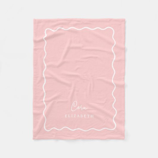 Petal Pink Wavy Border Monogrammed フリースブランケット (正面)