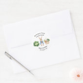 Peter Rabbit Veggie Basket Baby Shower Favor ラウンドシール (封筒)