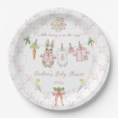 Peter the Rabbit Girl Clothesline Baby Shower ペーパープレート (正面)
