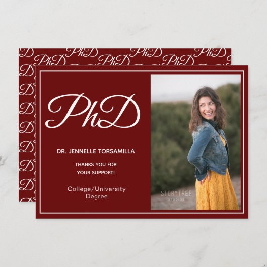PhD学位Burgundyホワイトフォトスクリプト卒業 案内状 (正面/裏面)