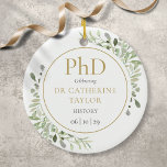 Phd Degree Water Color Greenery Keepsake セラミックオーナメント<br><div class="desc">繊細な水彩の緑の葉オーナメントを備え、このシックなPhd卒業記念ギフトのは学年名、科目、卒業日と共にパーソナライズされた行うことができる。Thisisnomeによる設計©</div>