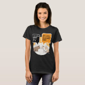 Philosophy Cat Red Dot Existential Humor Art Tシャツ (正面フル)
