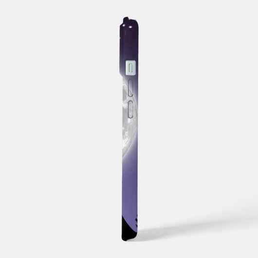 Phone case with a wolf howling at the full moon iPhone 15ケース (左側面)