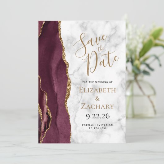 Photo Agate Burgundy金ゴールド大理石日付の保存 招待状 (スタンド正面)