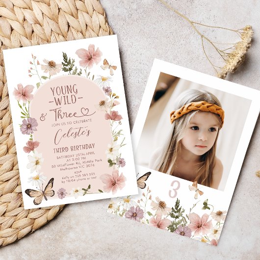 Photo Blush Wildflower Young Wild Three 誕生日 招待状