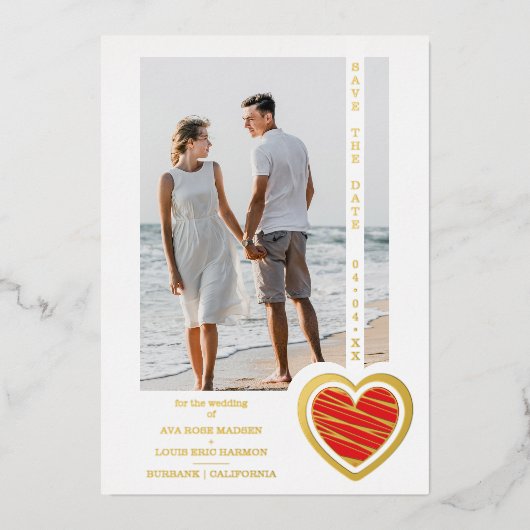Photo Chic Elegant Red & Golden Heart Couple 箔招待状 (正面)