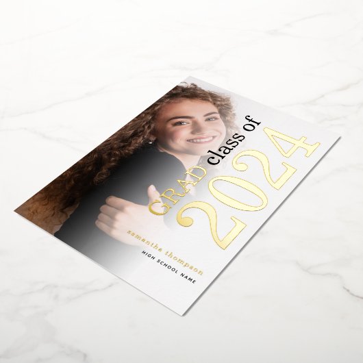 Photo Grad 2024金ゴールドフォイル実在発表 箔招待状 (回転した状態)