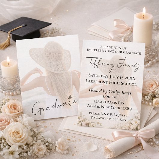Photo Graduation Invitation with Script Typography カード
