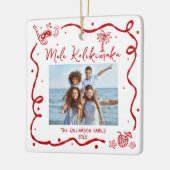 Photo Mele Kalikimaka Red Hand Drawn Christmas Fun セラミックオーナメント (左)