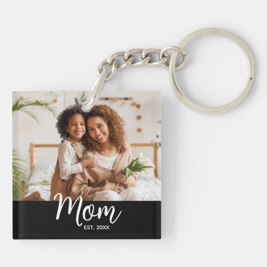 Photo Mom Established Date White Script on Black キーホルダー (裏面)