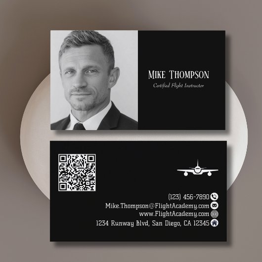 Photo Professional QR Code Pilot Black Aviation 名刺