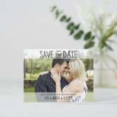 PHOTO Save the Dateはがき – モダンタイポグラフィ 案内ポストカード (スタンド正面)