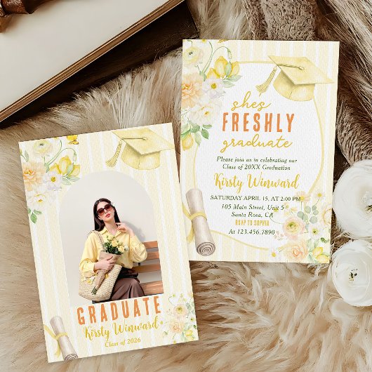 Photo Yellow Stripes Lemons and Flowers Graduation 招待状